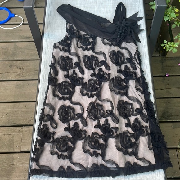 Vintage Style Evening Dress Black & Beige Rose Flower Netting Off Shoulder - Picture 2 of 6